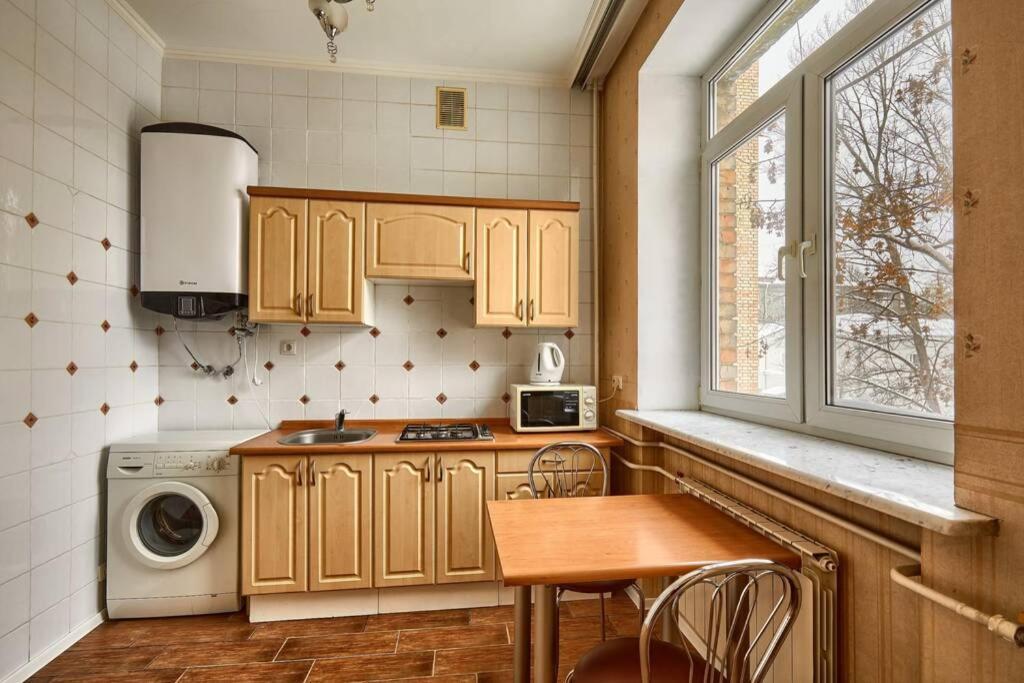 Apartment Near Bessarabsky Square เคียฟ ภายนอก รูปภาพ
