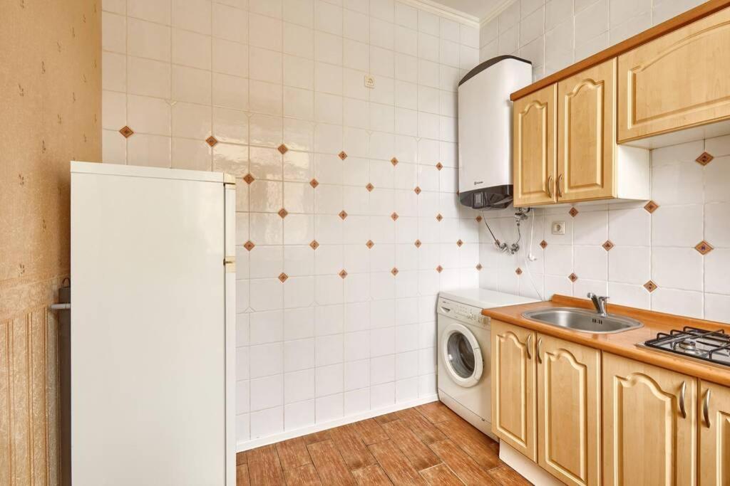Apartment Near Bessarabsky Square เคียฟ ภายนอก รูปภาพ