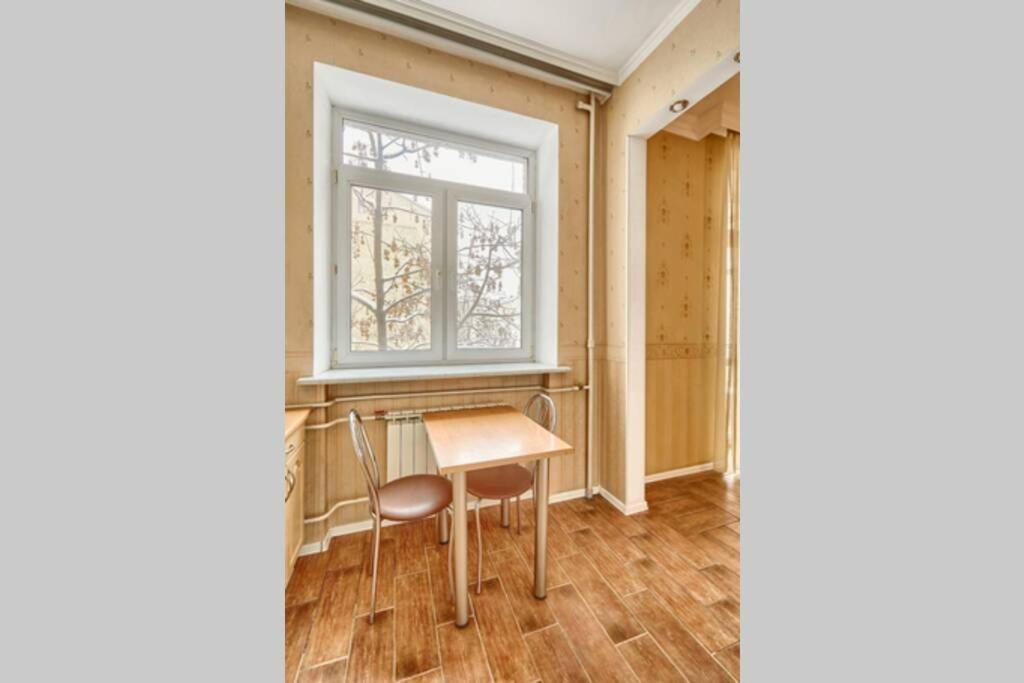 Apartment Near Bessarabsky Square เคียฟ ภายนอก รูปภาพ